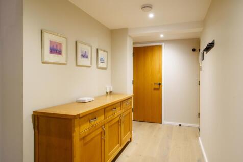 Aberdeen Wharf 1 ...