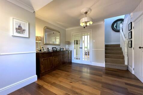 Inviting Reception Hall 290