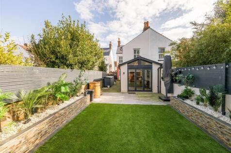 9 Highfield Road -25.jpg