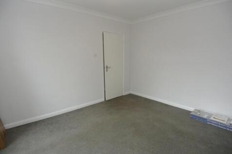 Heathcroft Avenue, Sunbury-On-Thames photo 4