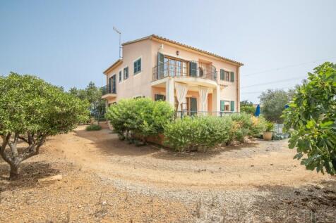VILLA FOR SALE IN THE COUNTRYSIDE 