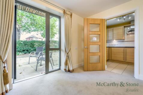 8706613-interior02.jpg