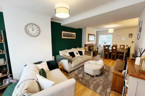 Lounge / Dining room