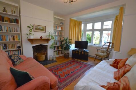 19 Shirley Drive living room.JPG