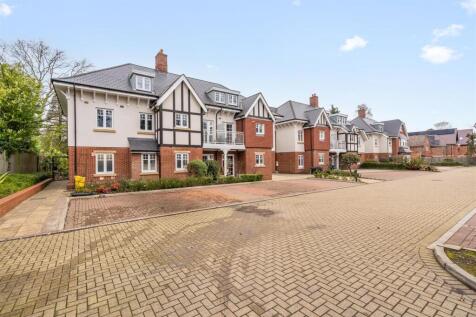 Apartment 22 Brueton Place_29.jpg