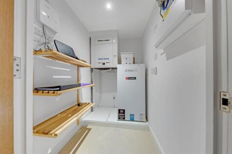 15-341bPFMCS - 25 Birch Place-25-medium.jpg