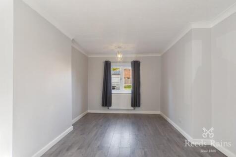 Stand Road, Chesterfield, Derbyshire, S41 photo 4
