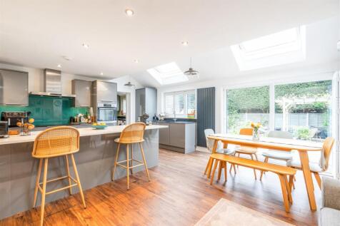 60 Purnells Way_9.jpg