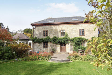 Detached Period Family House