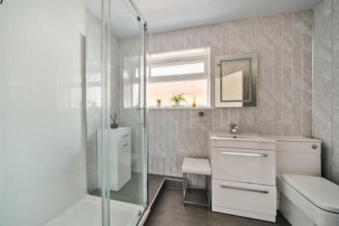 1305862-10-6846fb...