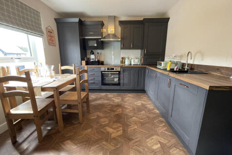 Kitchen .JPG