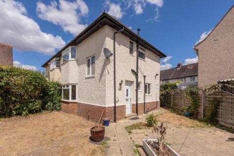Slough, SL1 - property photo