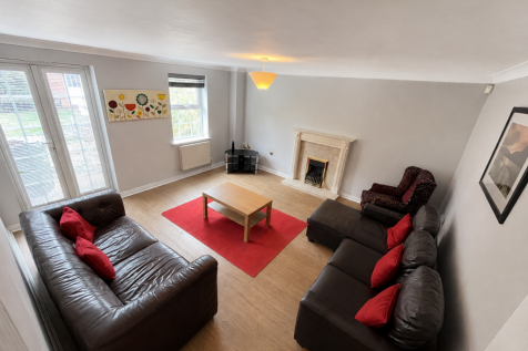 6-bed house on Moorhen way, Loughborough, £3,302/mo