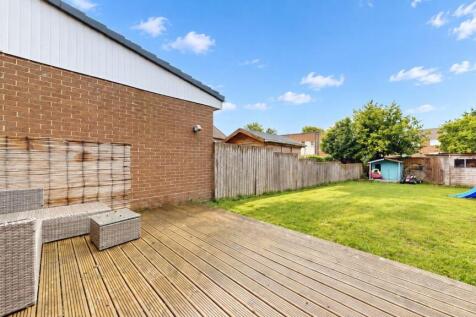 Holly Crescent Rear Garden