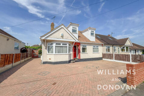 Rayleigh, SS6 - property photo