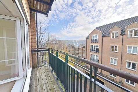 BALCONY 2.jpg