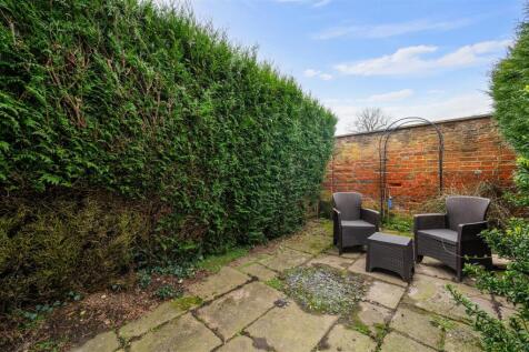 THE WALLED GARDEN, 4- (9).jpg