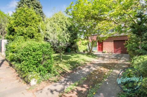 Driveway, garage &amp; foregarden
