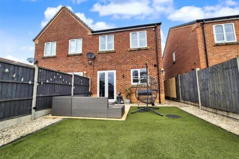 Sunny Rear Garden