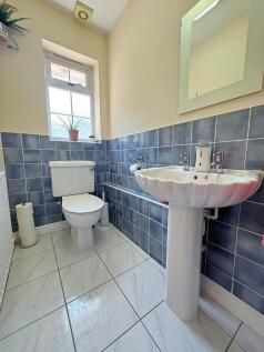 Facetune_11-07-20...