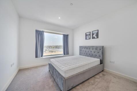 1302071-20-685095...