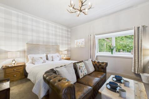 CAM03185G0-PR0112-STILL003