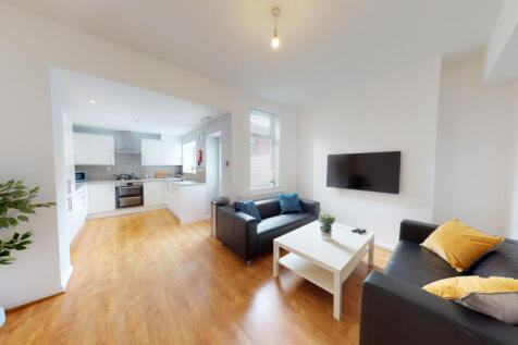 4-bed house on Grosvenor Road, Liverpool, £2,513/mo