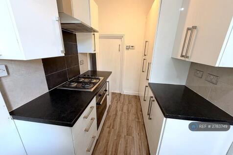 Westcroft Road, Bradford, BD7 photo 4