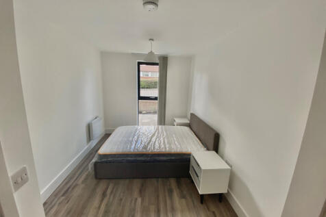 8 Langworthy Road, Salford, Salford, M5 photo 3