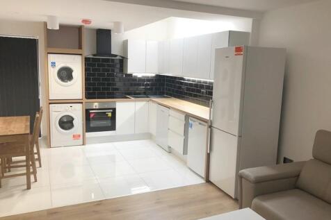 5-bed terraced on Saxony Road, Kensington, Liverpool, £3,185/mo