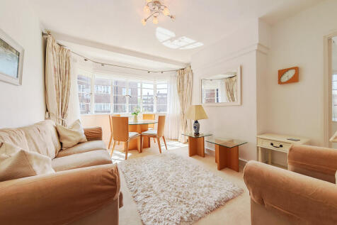 Chiswick Village, Chiswick photo 3
