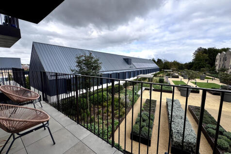 20250923_141026728_iOS