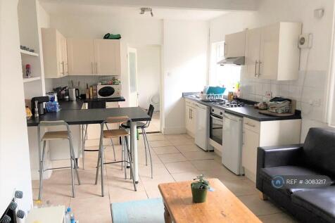 6-bed semi-detached on Hartington Road, Brighton, BN2, £4,108/mo