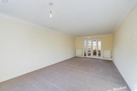 CAM03218G0-PR0516-STILL004