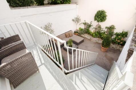 14-Eaton-Terrace-026