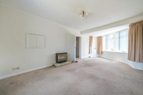 1295099-9-68509075e41ee