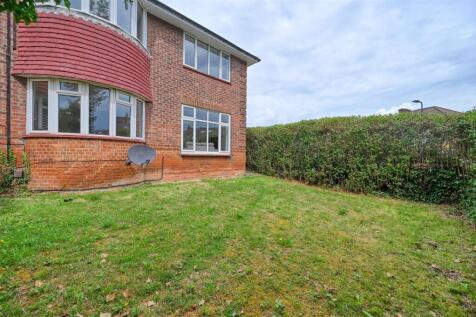 8 St Dunstans - Back bit2.jpeg