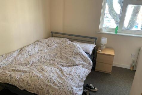 Flat, Bristol Road, Selly Oak, Birmingham photo 4