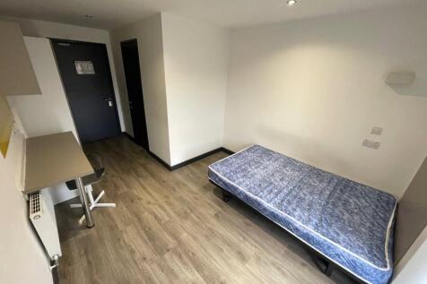 Dumfries Street, Luton, Bedfordshire, LU1 photo 3