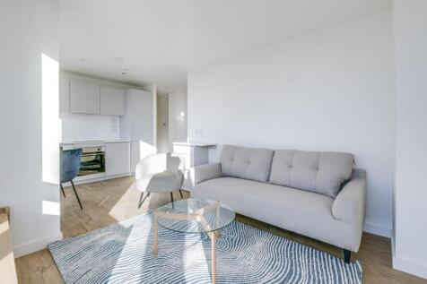 Living/dining area
