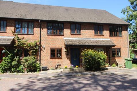 2 Peel Place