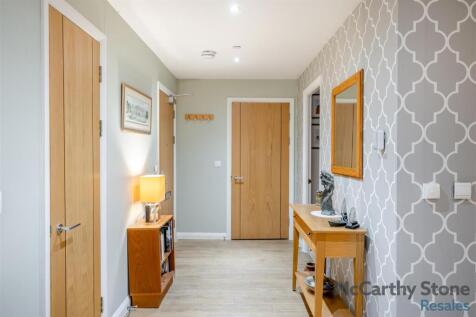 8675764-interior13.jpg