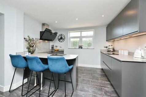 Kitchen/Breakfast Area