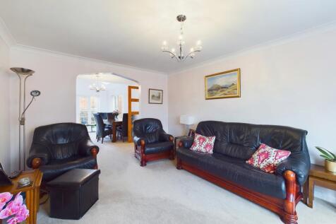 CAM03162G0-PR0215-STILL030