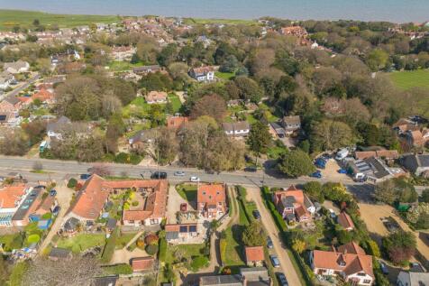 15CromerRoad,OverstrandUPDATED-3.jpg