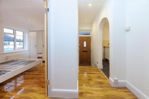 12a Northdown Close (7) copy.jpg