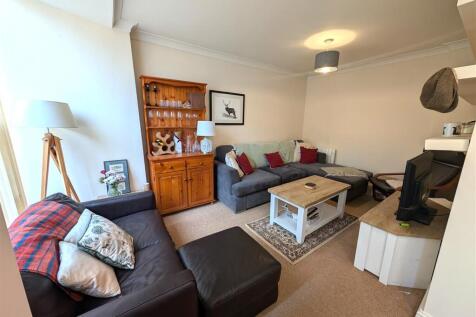 Coach House Court, Wragby photo 4