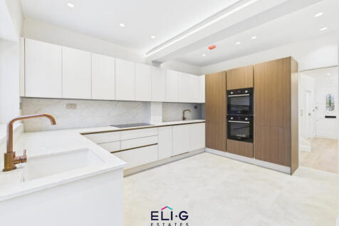 4 bed, fully refurbished, detached house for sale