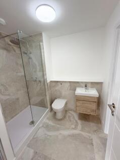 1st Floor Apartment, Cenydd Court, 62, Newport Road, Cardiff photo 5