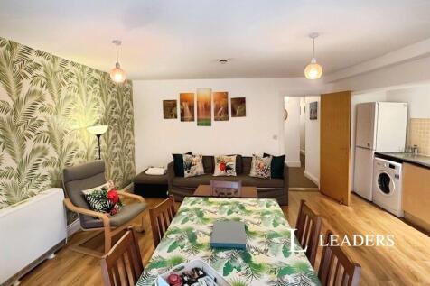 Living Area 3rd Pict